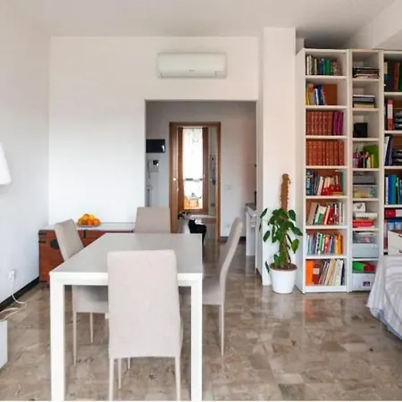 Ubytování v soukromí Stanza Doppia Con Bagno Privato Vicino Al Centro Milán