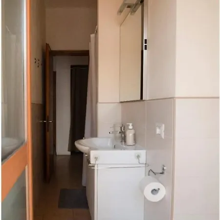 Stanza Doppia Con Bagno Privato Vicino Al Centro Ubytování v soukromí Milán