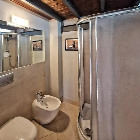 Loft Centro, 10 Min From Duomo شقة ميلان