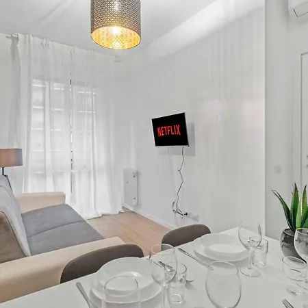 Tul18 - New With Modern Design - Daire Milano