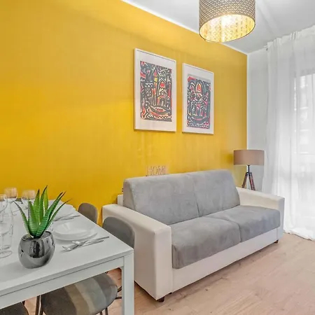 Tul18 - New With Modern Design - Milão