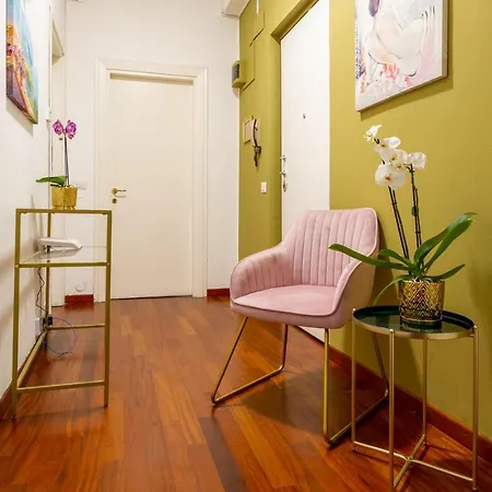 Station - Via Gioia 71 - M3 Sondrio Apartment *