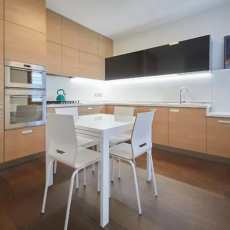 Apartment Large Navigli Milan