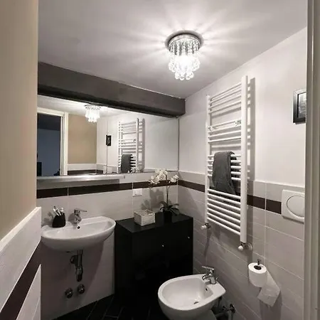 Nolo - Chic Retreat