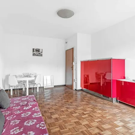 Mi8 -10 Minutes From The Duomo- Large Mediolan