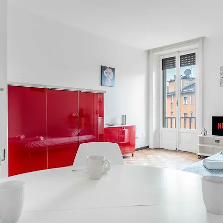 Mi8 -10 Minutes From The Duomo- Large * Mediolan