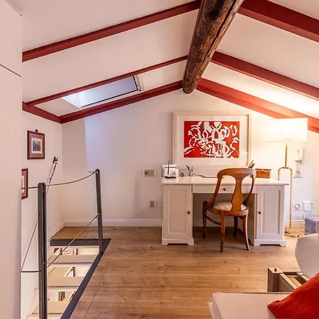 Colonne - Ticinese Cozy Apartment Milan