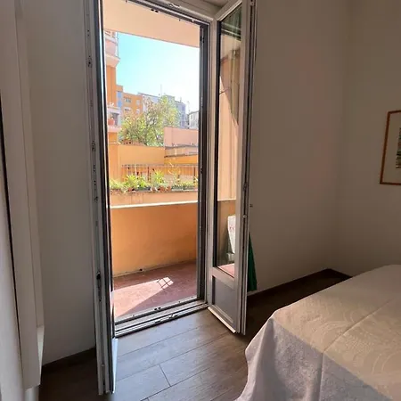 Apartament Ampio E Luminoso In Zona Bocconi *