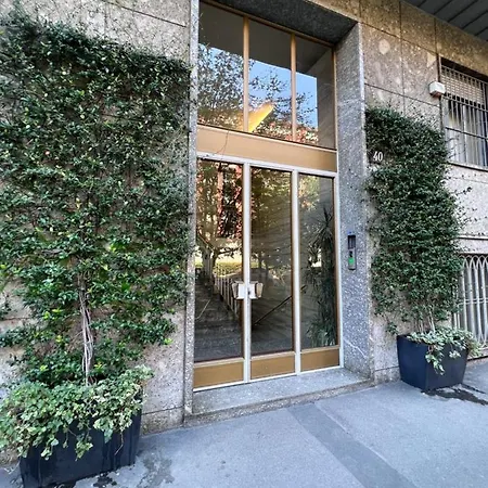 Apartament Ampio E Luminoso In Zona Bocconi