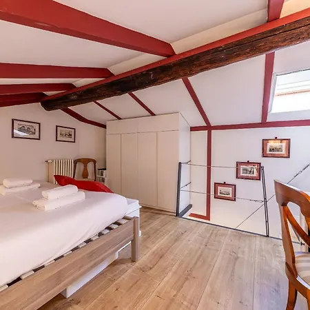 Colonne - Ticinese Cozy Apartment Milan