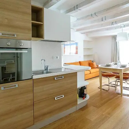 Brera-moscova Duomo 15 Minuti A Piedi *