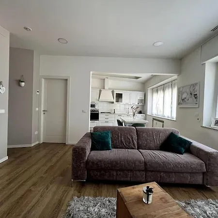 Centro Corso Apartment *