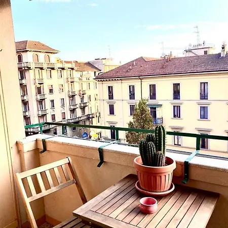 아파트 Daniela's Spazioso Ai Navigli