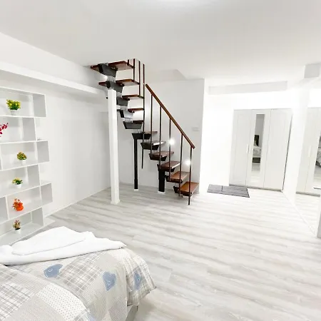 Apartment Attia 3 - Wifi - Duomo Milan