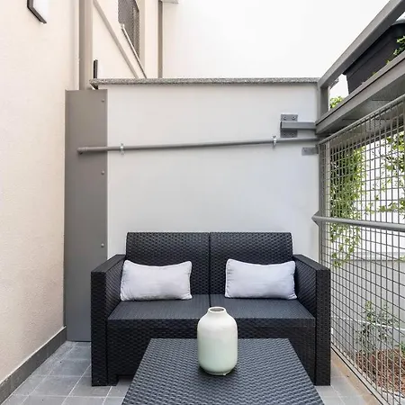 Emotichome 8 E 9 Flexyrent Studio Appartamento Milano