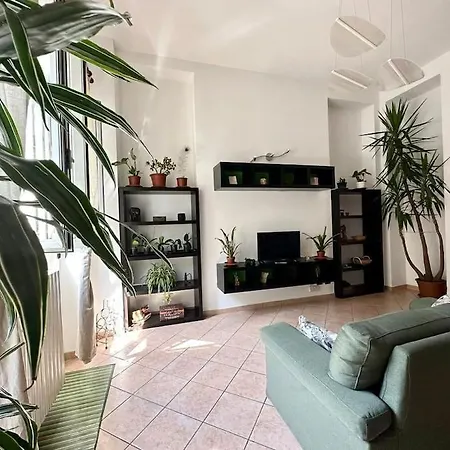 La Casa Sull'albero Nel Cuore Di Apartment