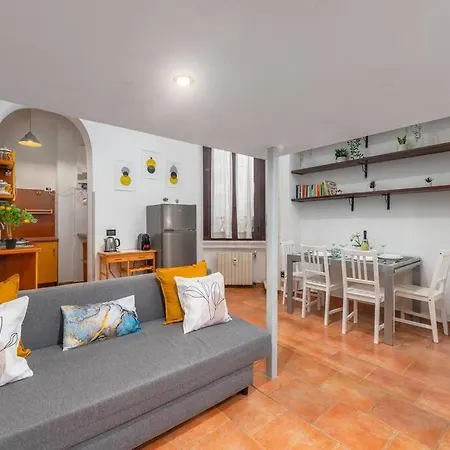 Meravigliosa In Tortona District,wifi E Comfort ミラノ