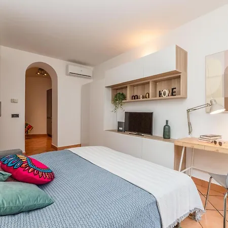 Design In Navigli Area! *