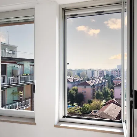 Navigli - Duomo Magnificent View Of The Skyline * Milán