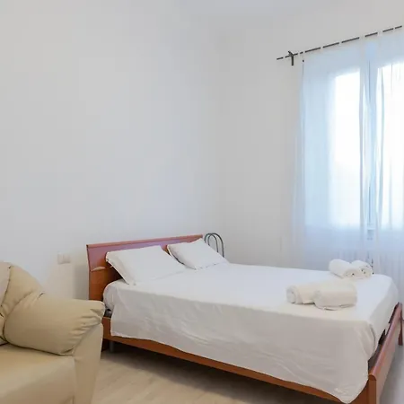 Lejlighed Joivy Minimalistic Flat Near The Centre