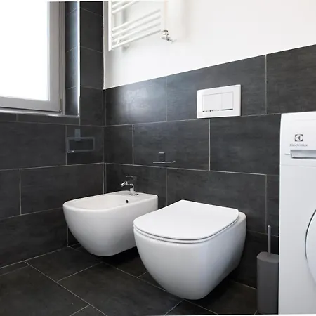 Navigli - Duomo Magnificent View Of The Skyline * Milano