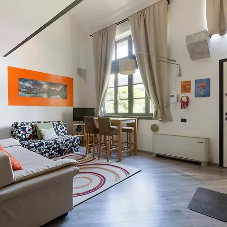 Guesthost - Vigentino Loft With Terrace *