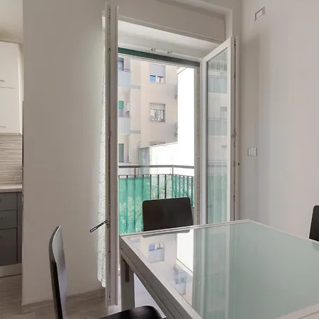 Balcony Lambrate Fs דירה *