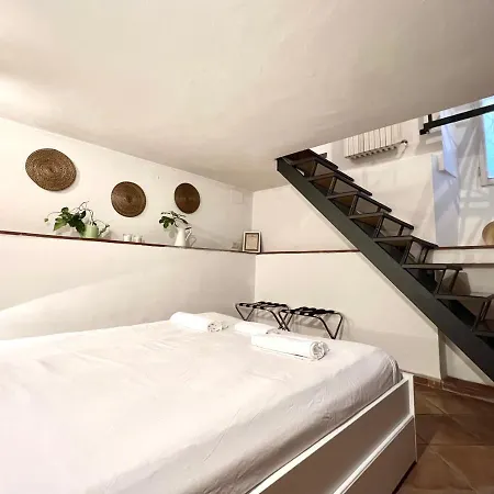 Old Style Navigli Apartment Milan