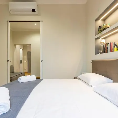 The Italian Design - 10 Minutes To Duomo *