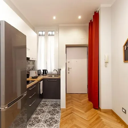 The Italian Design - 10 Minutes To Duomo