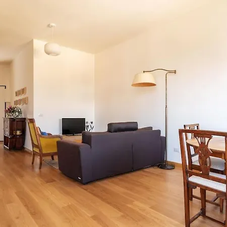 Elegante Bilocale San Calocero Milano