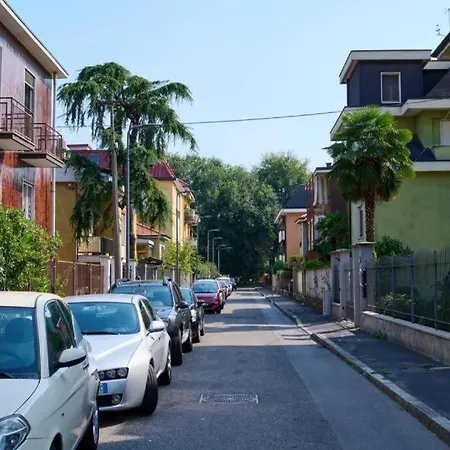 Tranquillo Bilocale Nel Quartiere Baggio * Milán