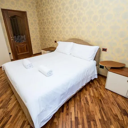 Apartment Shortmi Montello Milan