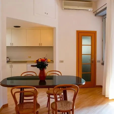 公寓 Cool House In Center 米兰