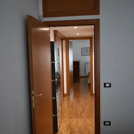 Appartement House Promenade Santa Giulia Milan