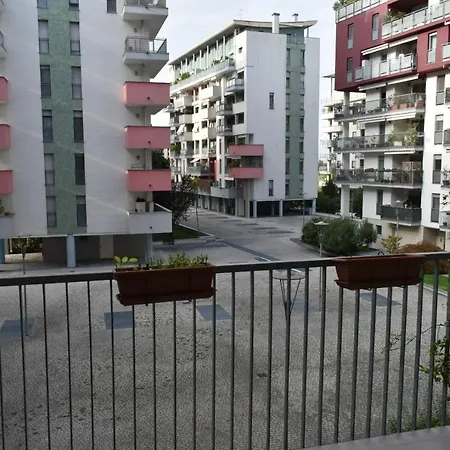 House Promenade Santa Giulia Daire *