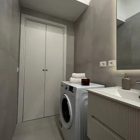 Duomo 15 Minuti - Led House 公寓 *