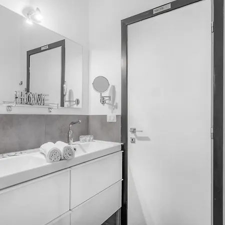 Pom10 -loreto - Duomo- 5 Minutes From The Duomo