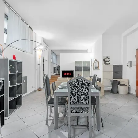 Apartment Pom10 -loreto - Duomo- 5 Minutes From The Duomo