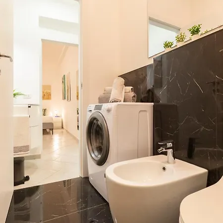 Just Sant'agostino Apartment Milan