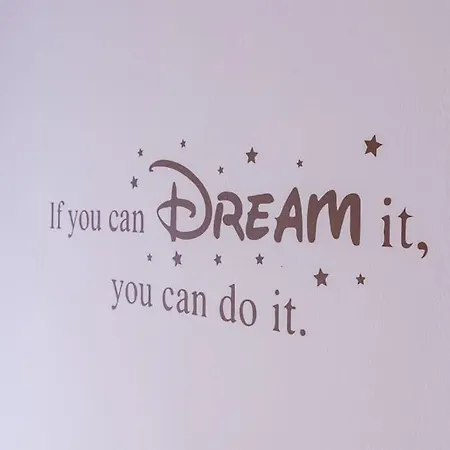 Elegant 100sqm Lägenhet