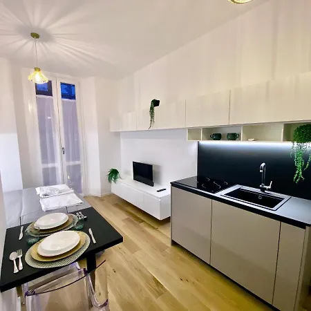 Casa Blanca Porta Venezia *