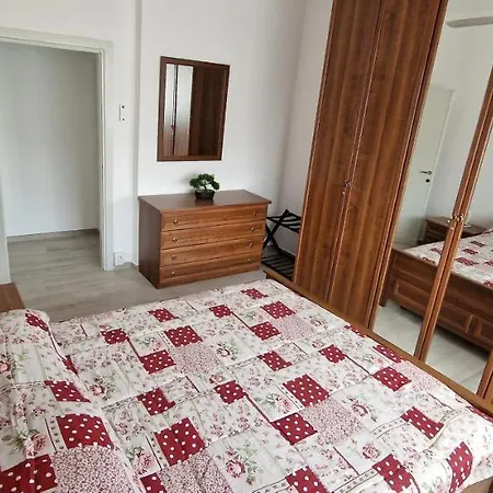 Shepherd's House Милан