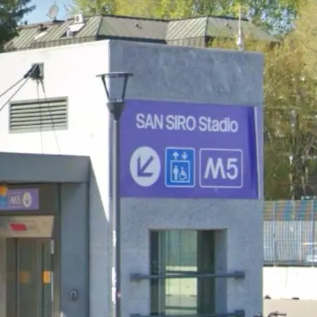 Doppia A 700 Metri Dallo Stadio Cir 015146 Guest house *