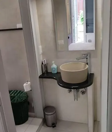 Apartamento Monolocale Intimo Con Terrazzino Milão