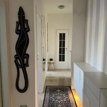 Apartament Cici's *