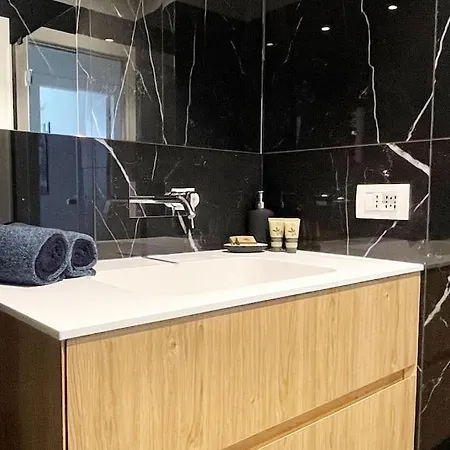 Penelope's Milan