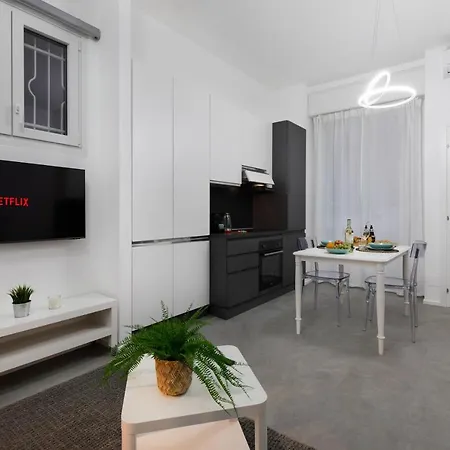 Apartment Divi Navigli *