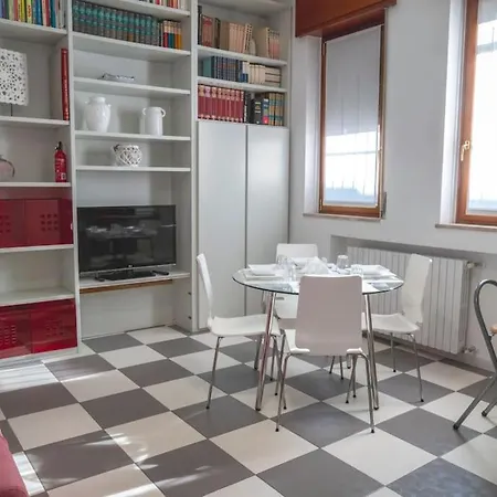 Self Check-in & Netflix 10 Min To Duomo Mm1 Red
