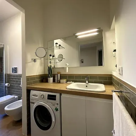 Elegante Linate Apartment